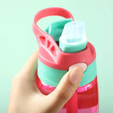Gourde plastique enfant avec pipette