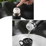 Petit thermos avec tasse