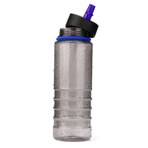 Gourde en plastique avec paille